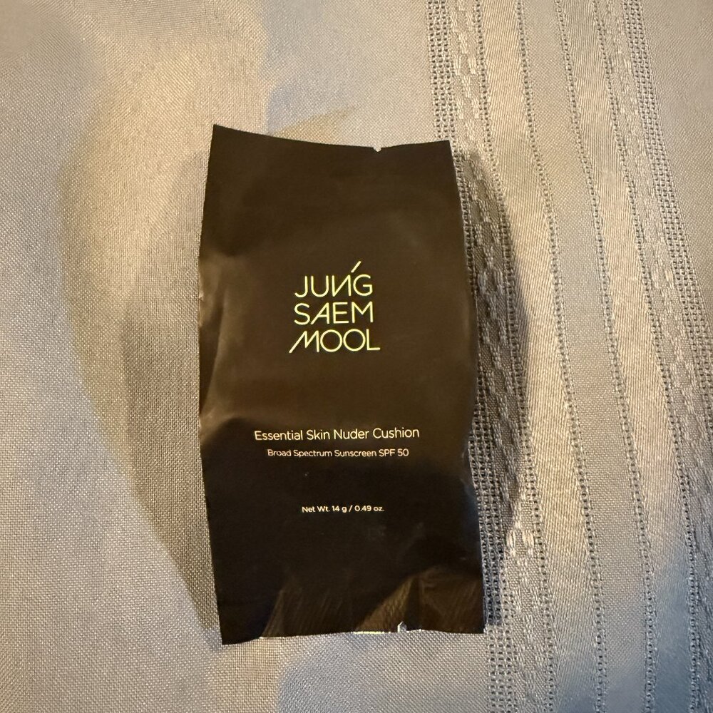JUNGSAEMMOOL Essential Skin Nuder Cushion Refill (Light Exp 2/2026)